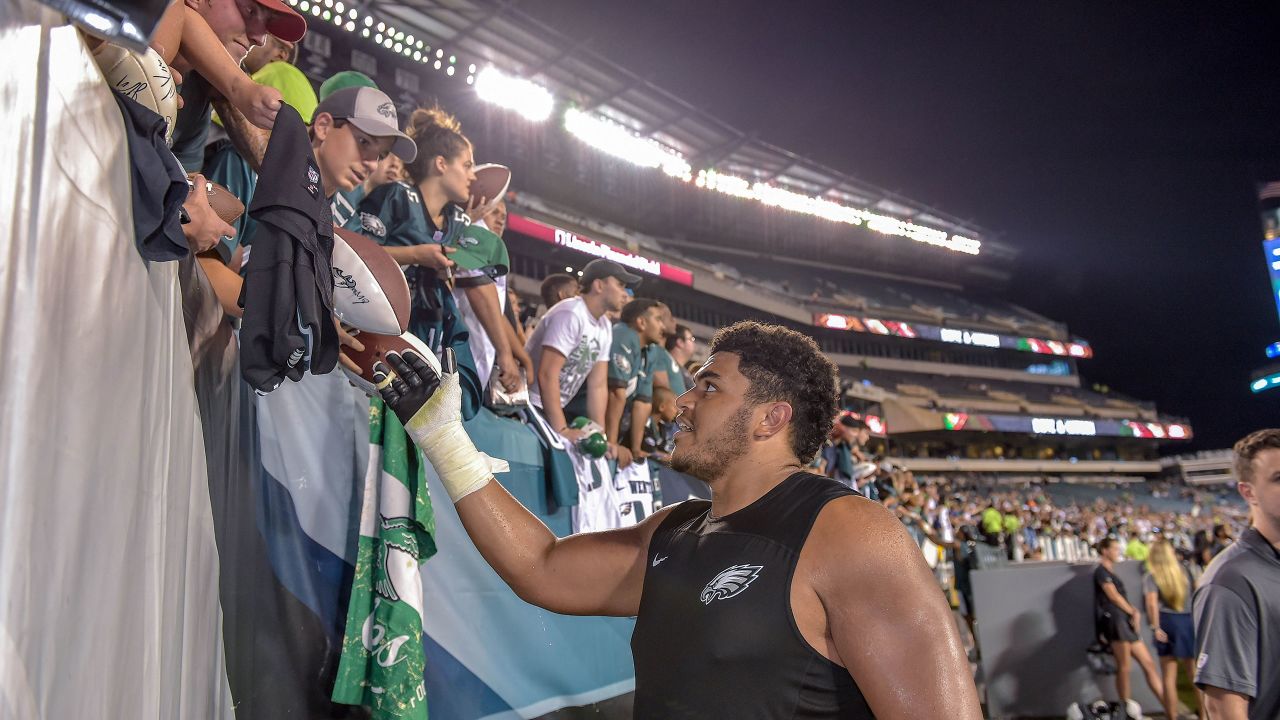 Practice Notes: Eagles fans show once again why they're the best