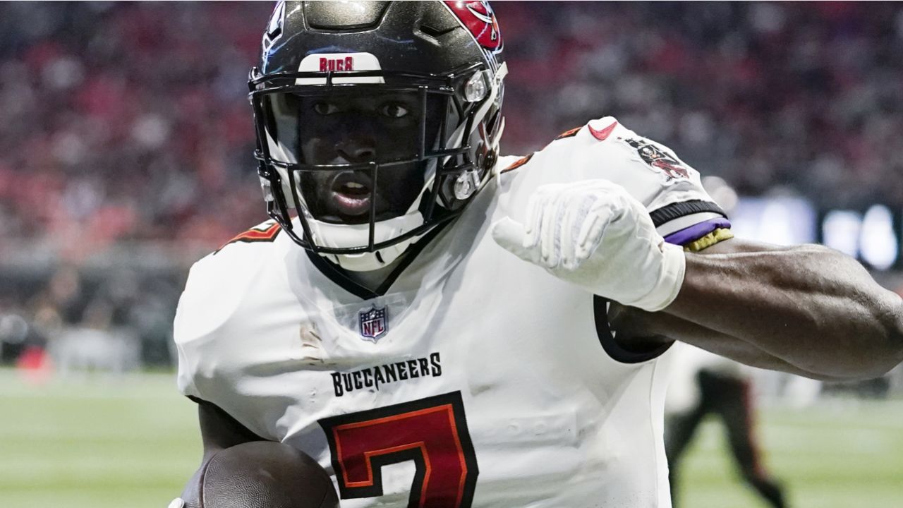 Buccaneers Leonard Fournette Snubbed in PFF Rankings - Tampa Bay Buccaneers, BucsGameday