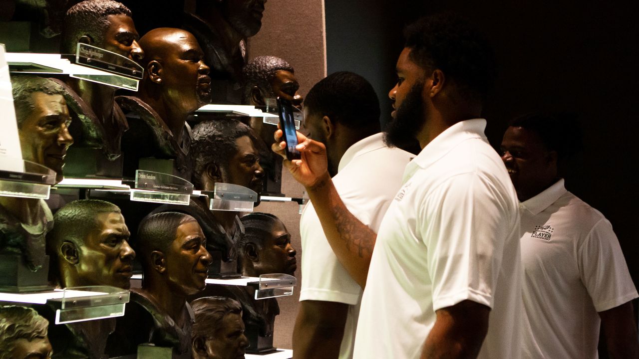 Rookies visit Pro Football Hall of Fame, Play 60 event