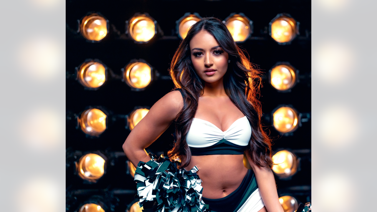 EAGLES CHEERLEADERS CALENDAR & New Pro Shop Opens in Cherry Hill - Philly  Chit Chat