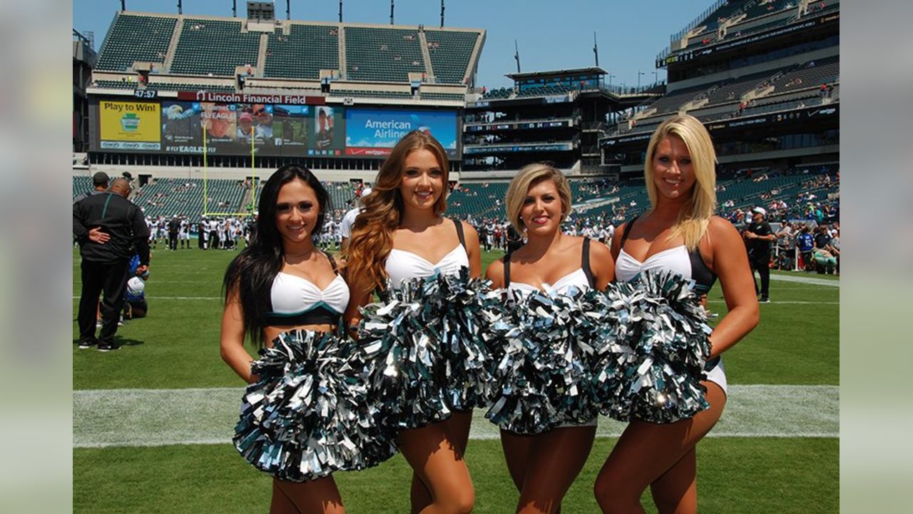 Eagles Pro Bowl Cheerleader Victoria goes out on top