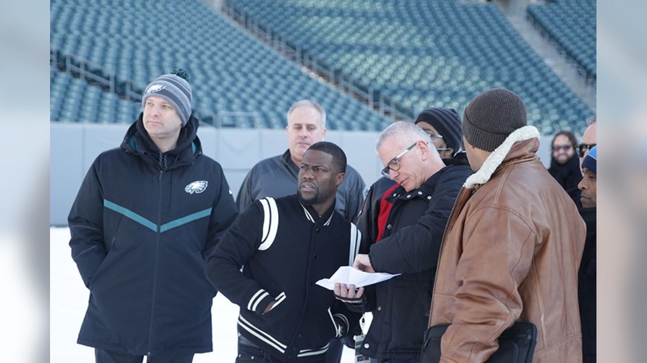 Kevin Hart Tours The Eagles Nest