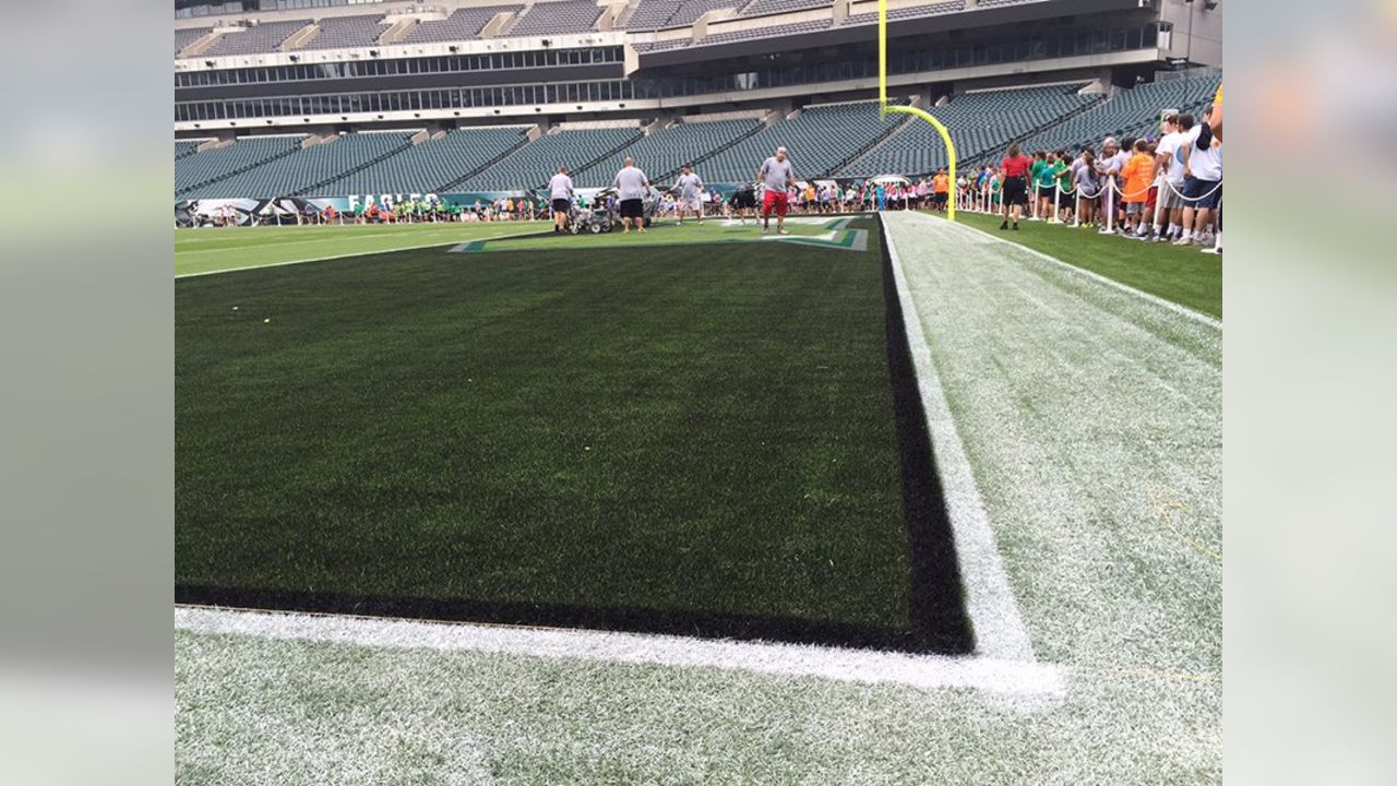 Lincoln Financial Field prepares turf in anticipation of Premier