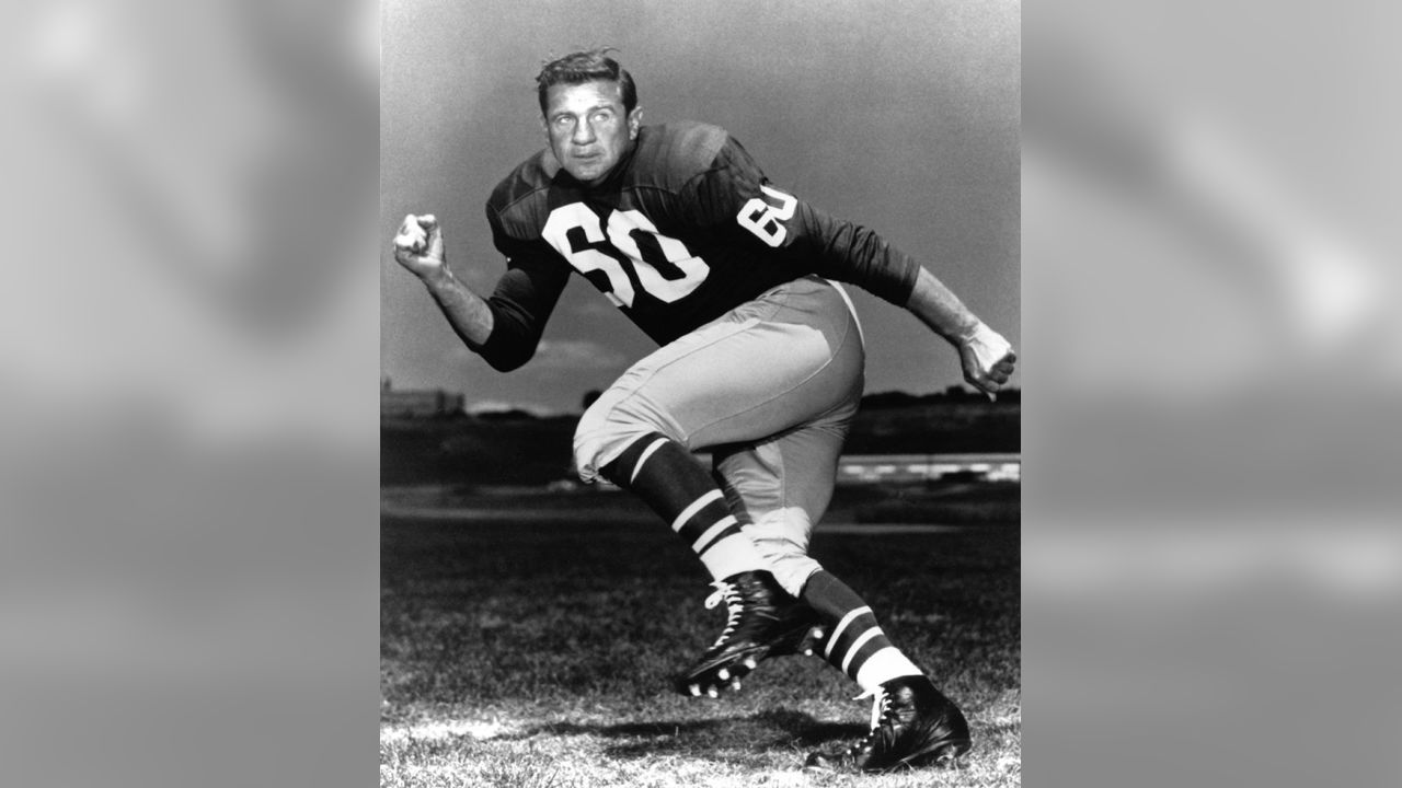 Philadelphia Eagles great Chuck Bednarik dies at 89