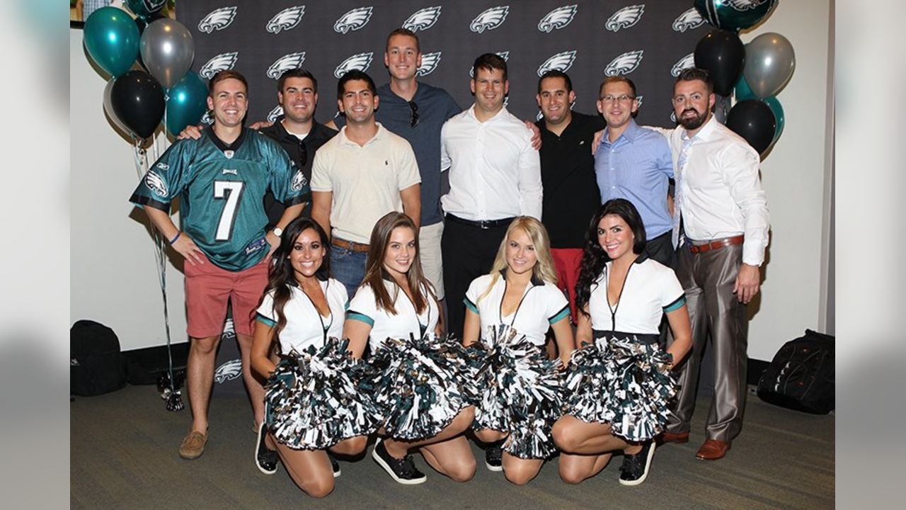 Philadelphia Eagles - Host your fantasy football draft party in a private  suite at Lincoln Financial Field! Fantasy draft packages include private  suite rental, food and beverage, pre-draft open beer bar, and