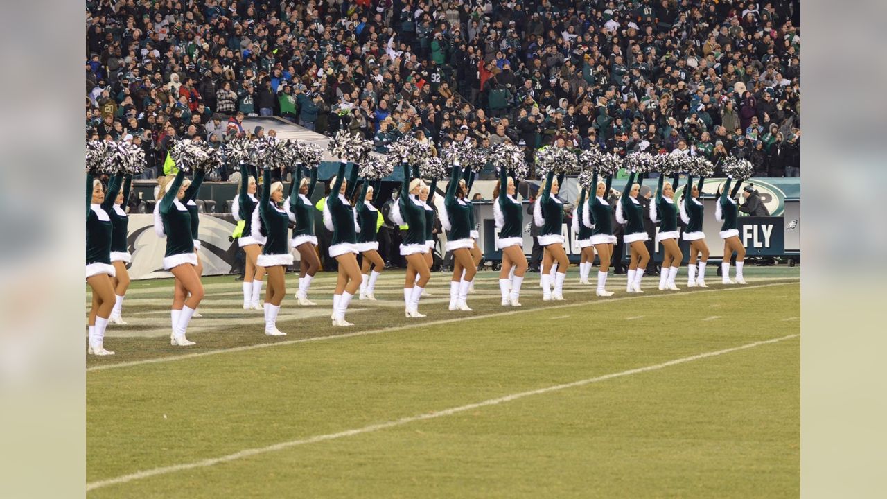 Philadelphia Eagles show off holiday cheer before matchup with Oakland  Raiders 