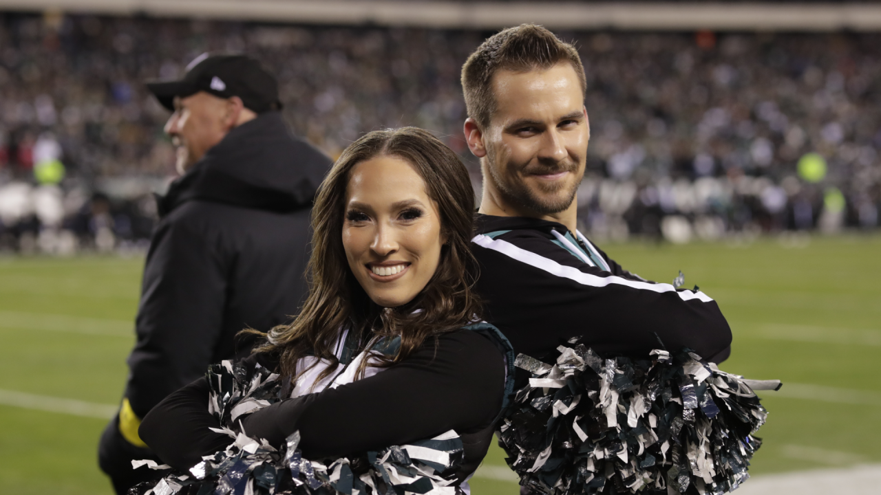 Eagles Cheerleaders on Gameday: New York Giants