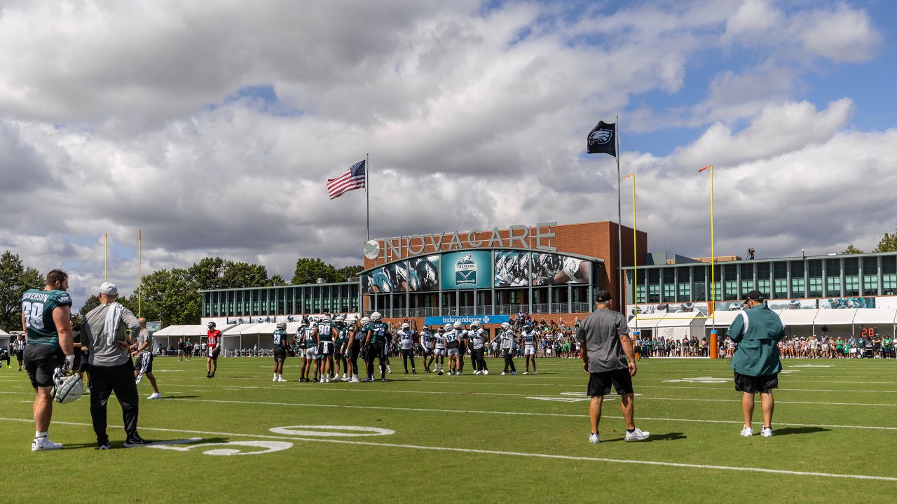 Philadelphia Eagles' Jack Stoll walks to the field during the NFL football  team's training camp, Thursday, Aug. 3, 2023, in Philadelphia. (AP  Photo/Matt Slocum Stock Photo - Alamy