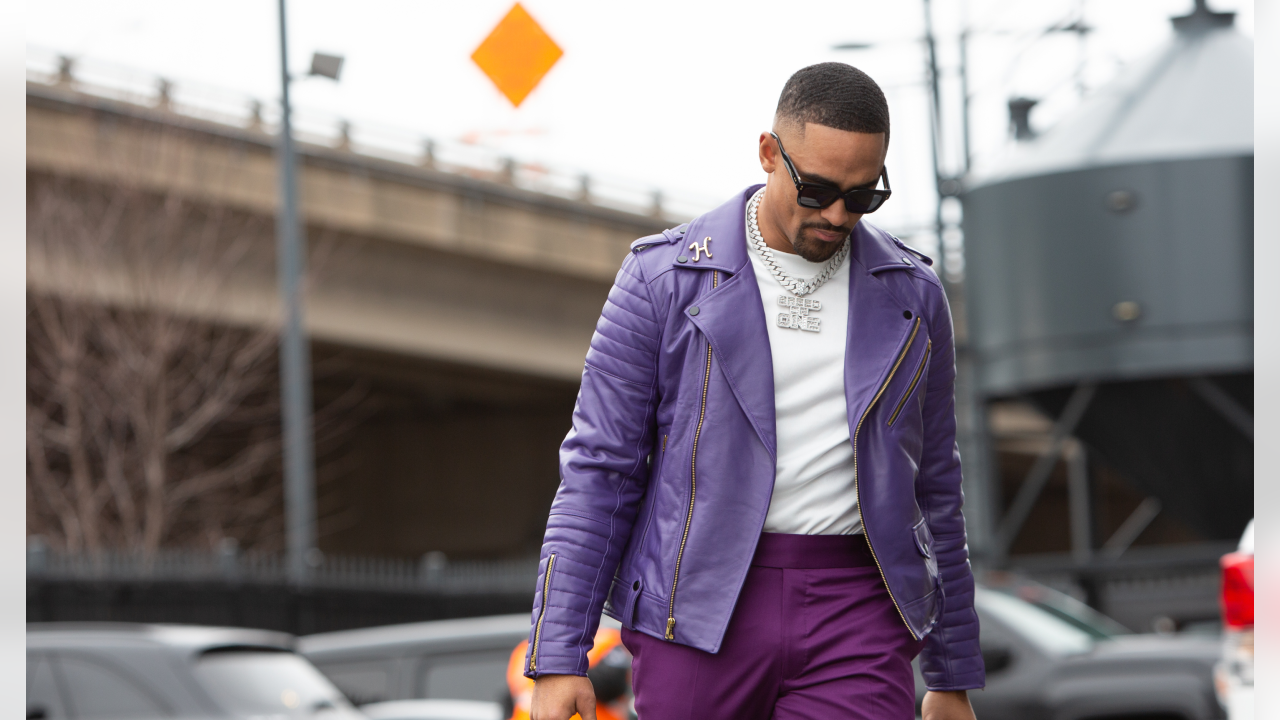 Jalen Hurts Outfit Goes Viral With Clashing Purple at Eagles Game –  Footwear News