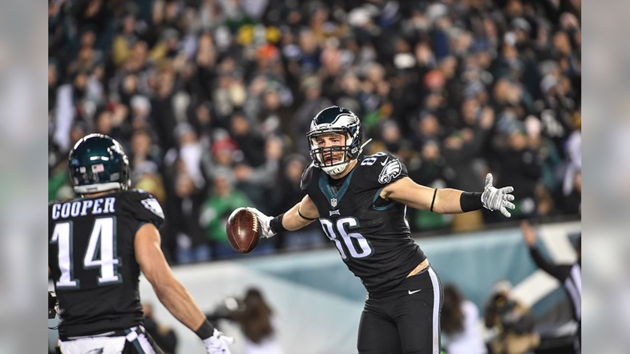 Eagles Sign Zach Ertz To Five-Year Extension - Philadelphia Magazine