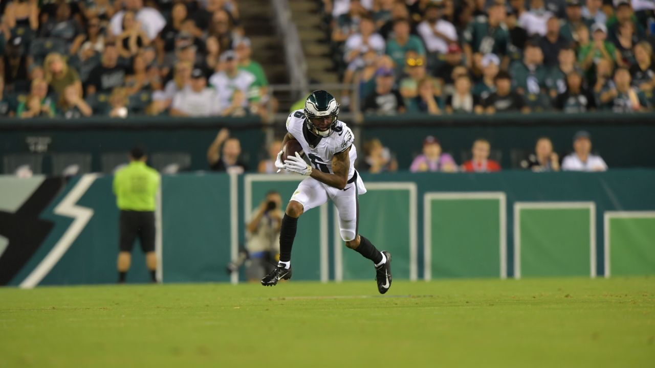 Eagles WR DeVonta Smith (knee): 'I think I'm right on schedule