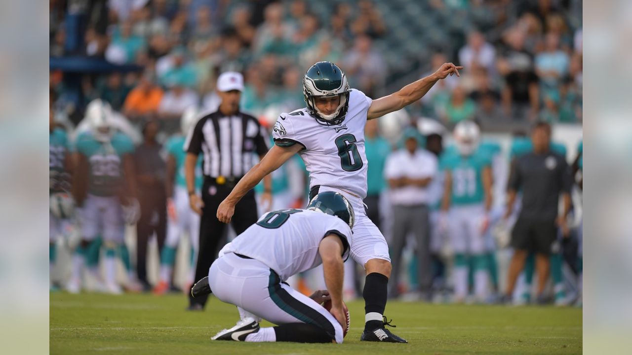 Philadelphia Eagles' Beau Allen, Trey Burton ruled out vs. Bears; Shelton  Gibson active 