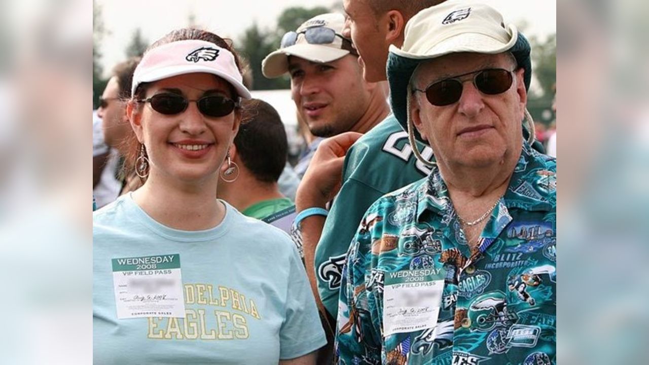 Eagles fans flock to Vegas for 4-day tailgate, Raiders News