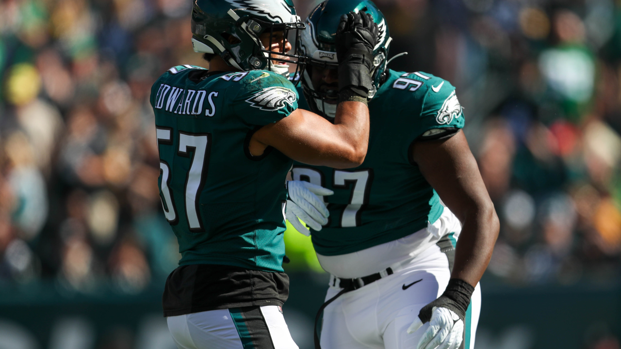Eagles improve to 7-0: How Jalen Hurts, A.J. Brown dominated