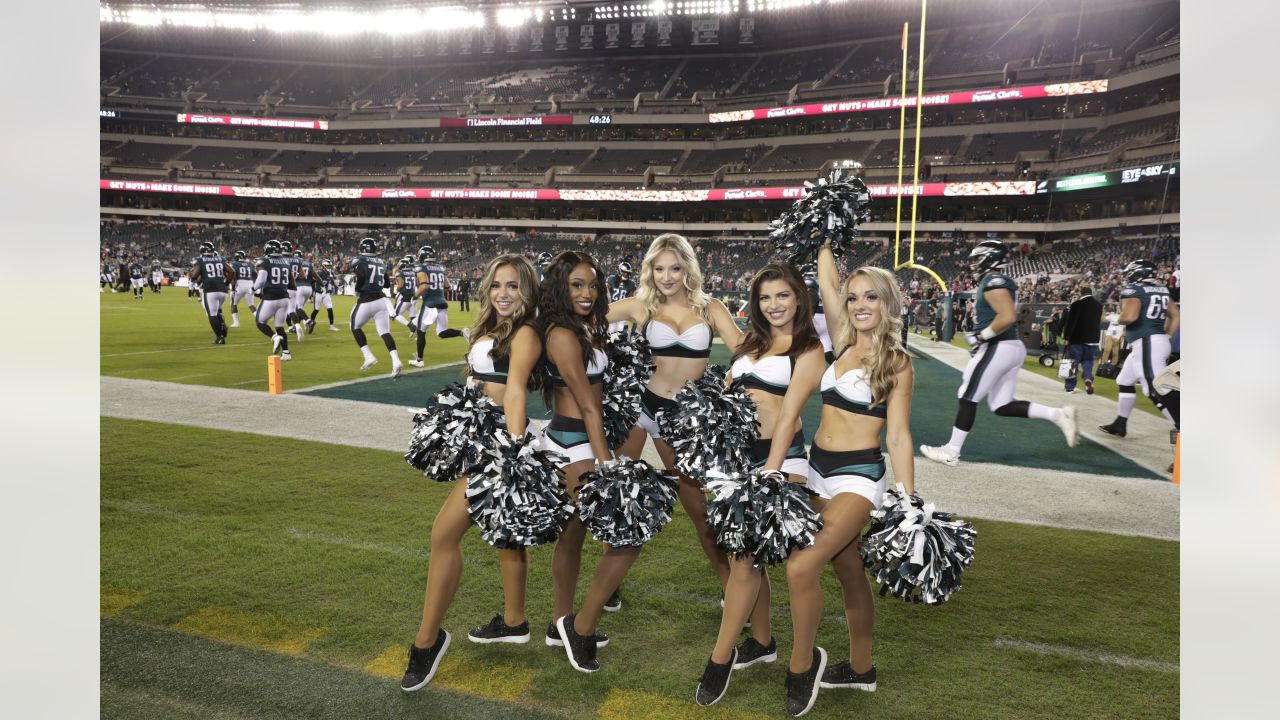 The Philadelphia Eagles win! See game day photos (and cheerleaders too) 