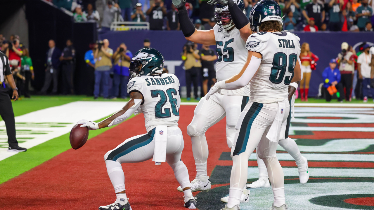 Eagles analysis: Jordan Davis and the run defense, Nick Sirianni's 4th-down  decision-making, Arryn Siposs