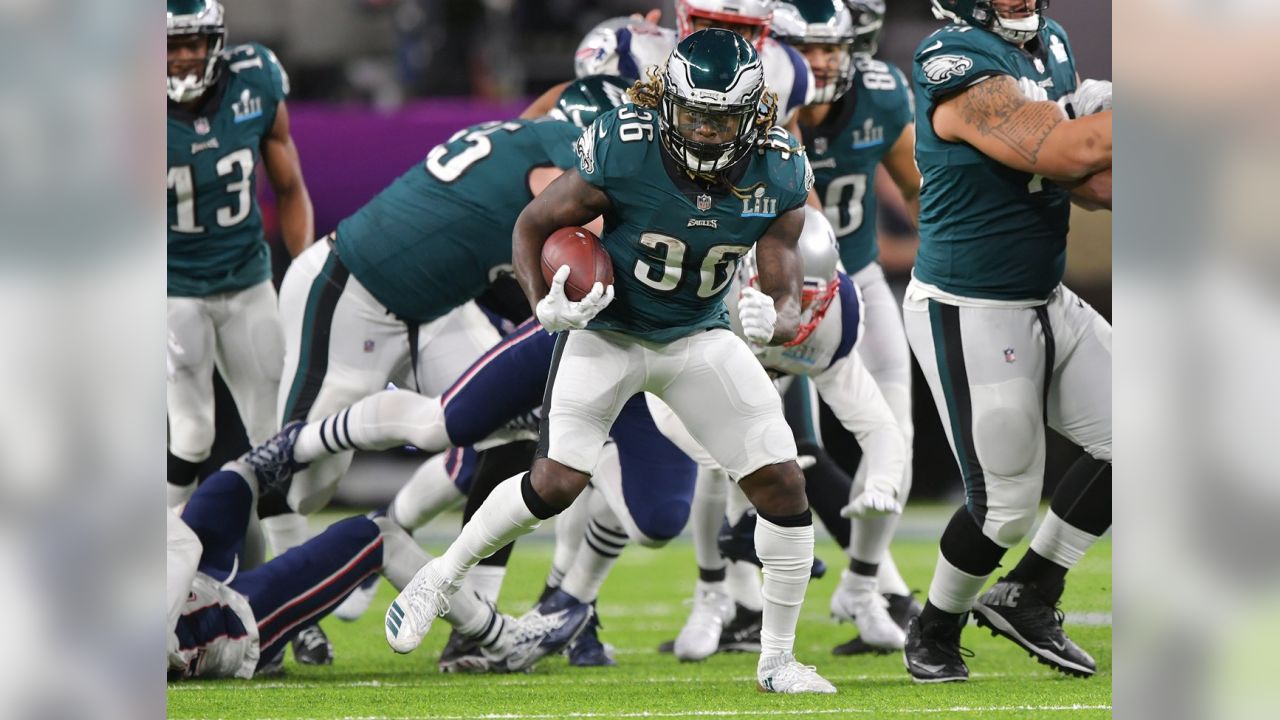 Philadelphia Eagles Brandon Gram Strips the Ball From Tom Brady During –  Great Shot LLC