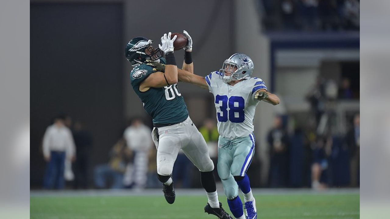 Eagles sign TE Zach Ertz to five-year contract extension - Sports  Illustrated