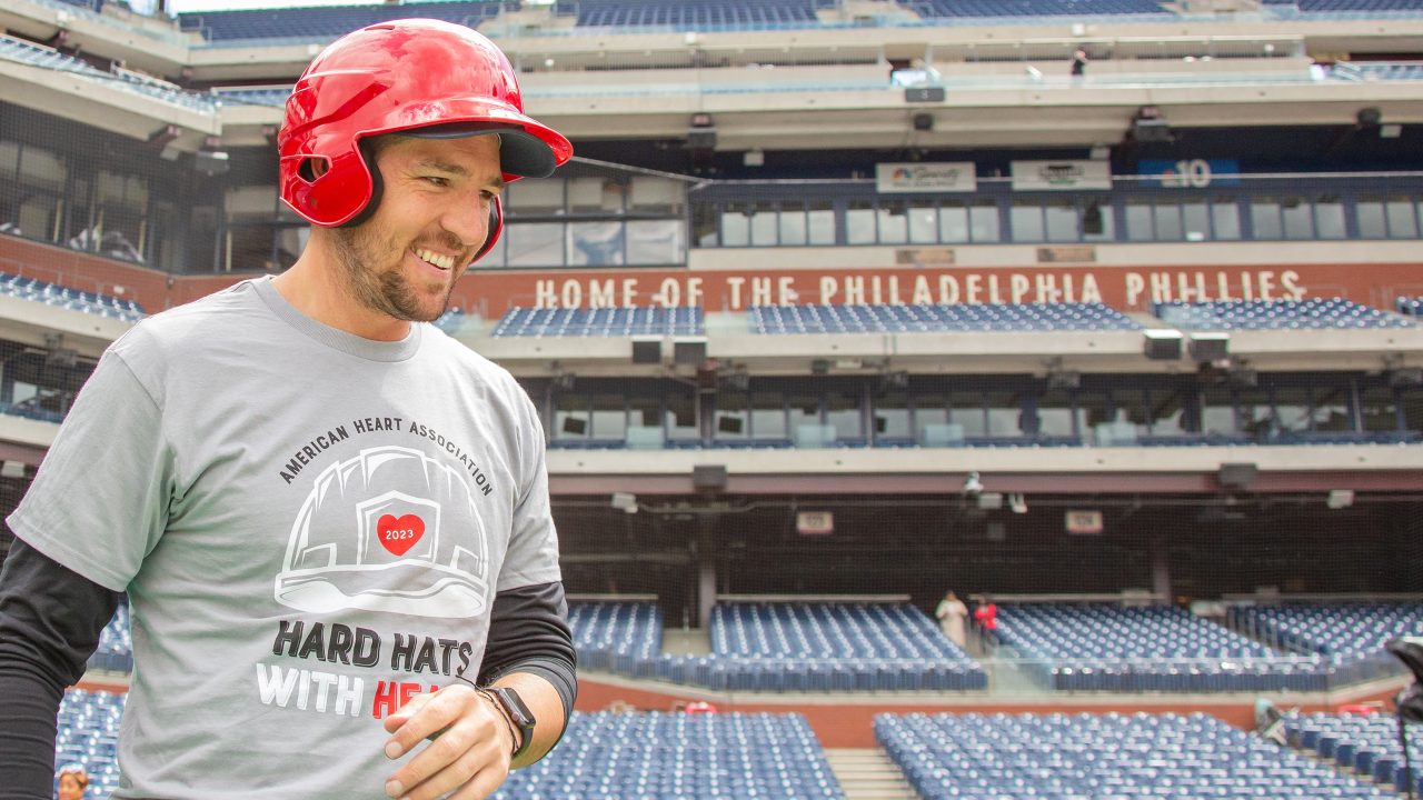 Look out, Phillies! Eagles take swings for charity