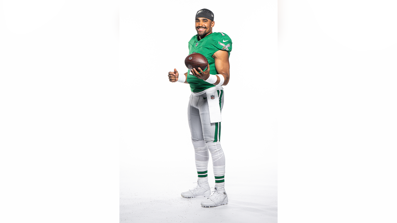 Eagles Nation on X: If the timeline is the same as the Falcons, Bengals,  and other teams who unveiled new helmets/uniforms for last season, the # Eagles will likely unveil their Kelly Green