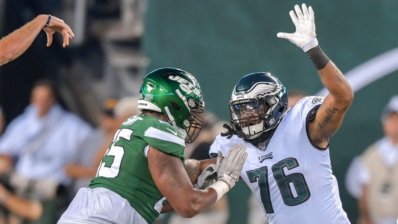 Eagles Brandon Graham sacks New York Jets quarterback Luke Falk in the  first quarter