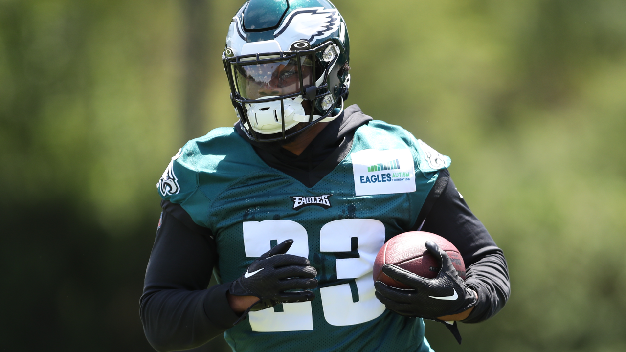 Eagles' Rashaad Penny leads D'Andre Swift to start training camp