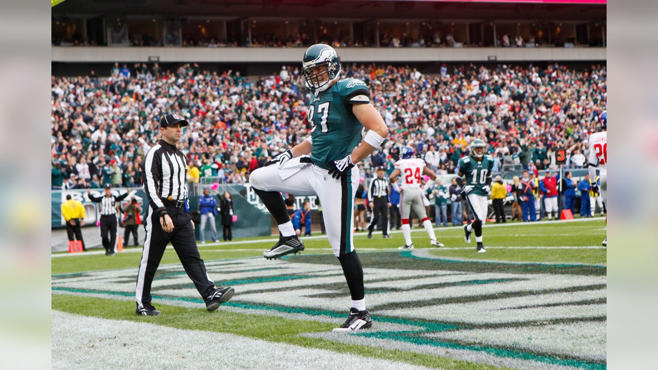 Philadelphia Eagle Brent Celek greeting Lambertville Ramblers