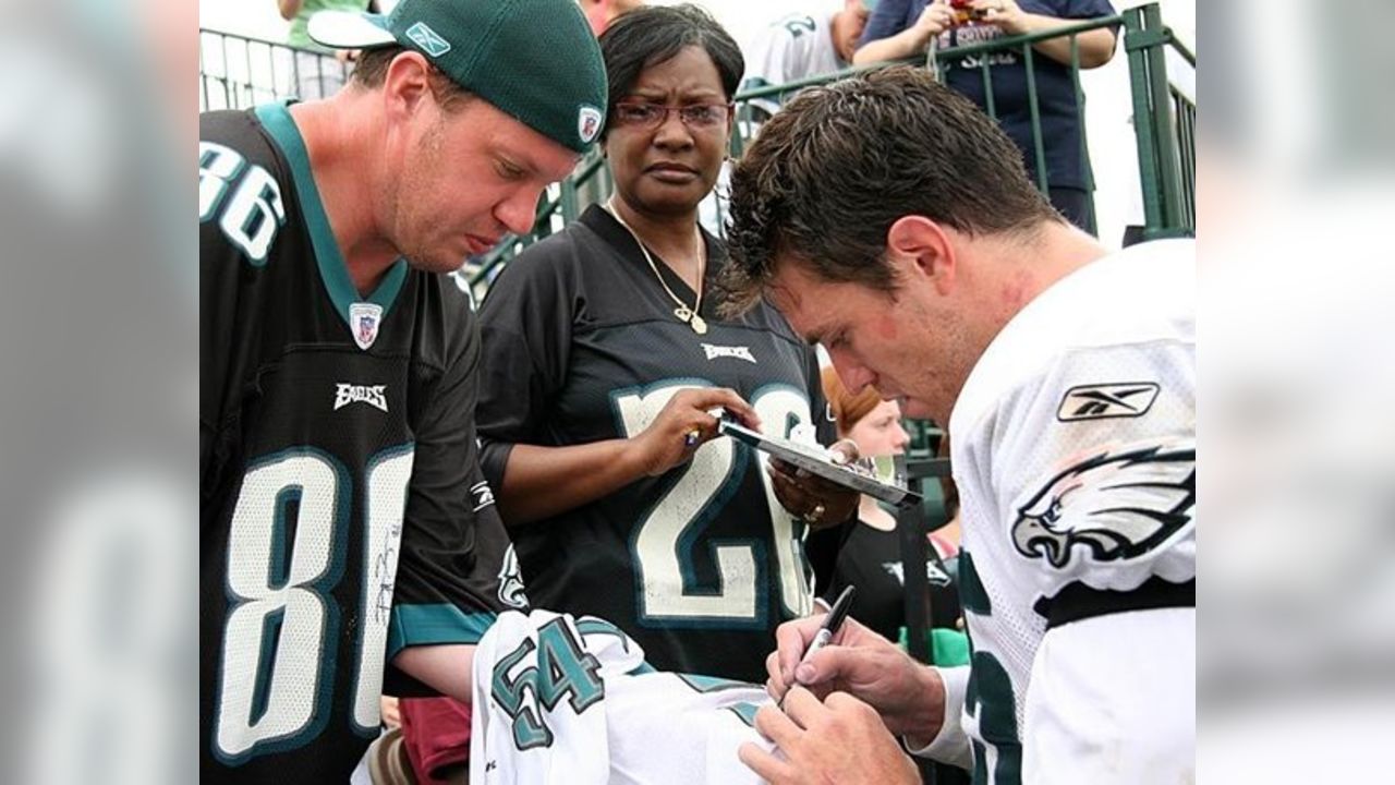 Philadelphia Eagles linebacker Stuart Bradley #55 during a