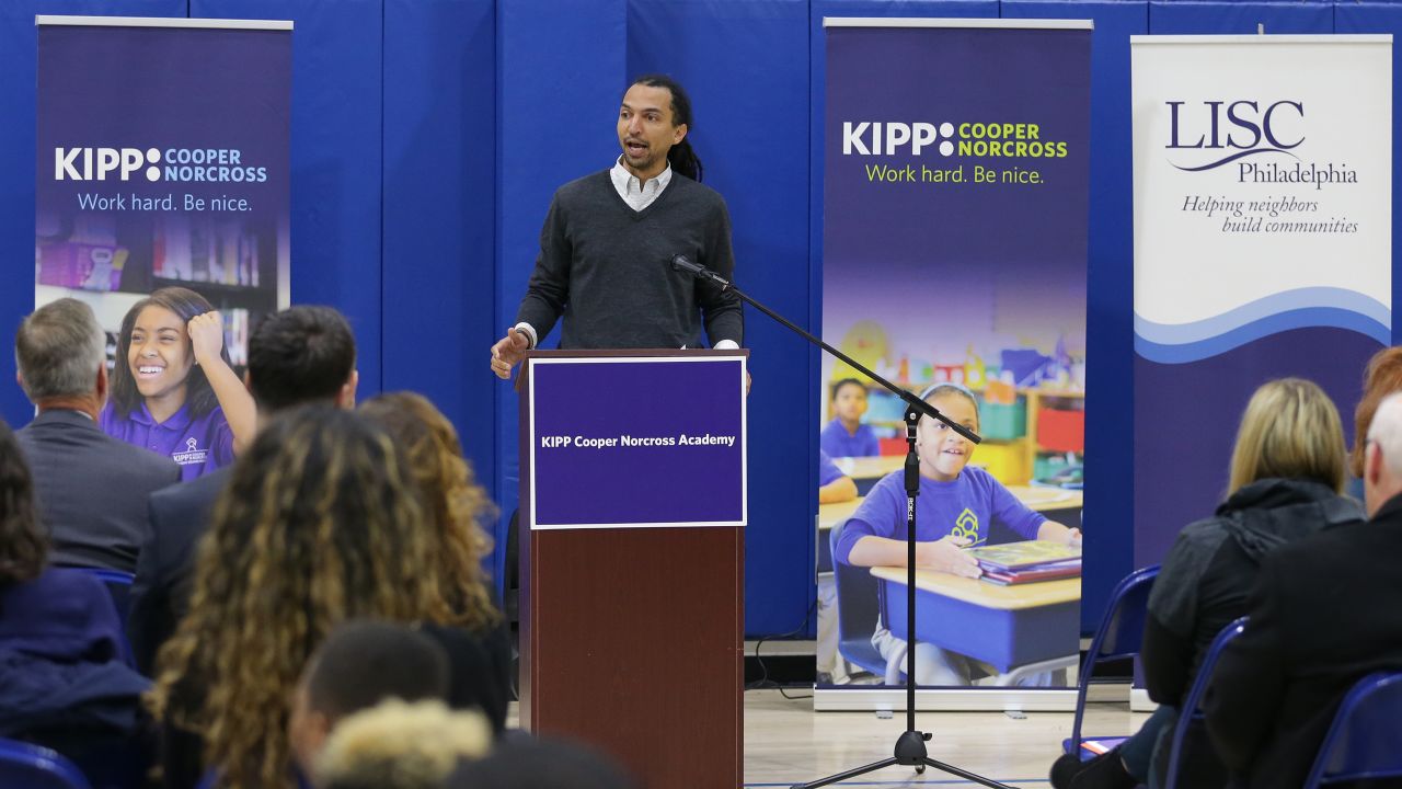 Former Eagles QB Ron Jaworski helps unveil KIPP Cooper Norcross Academy's  new turf field