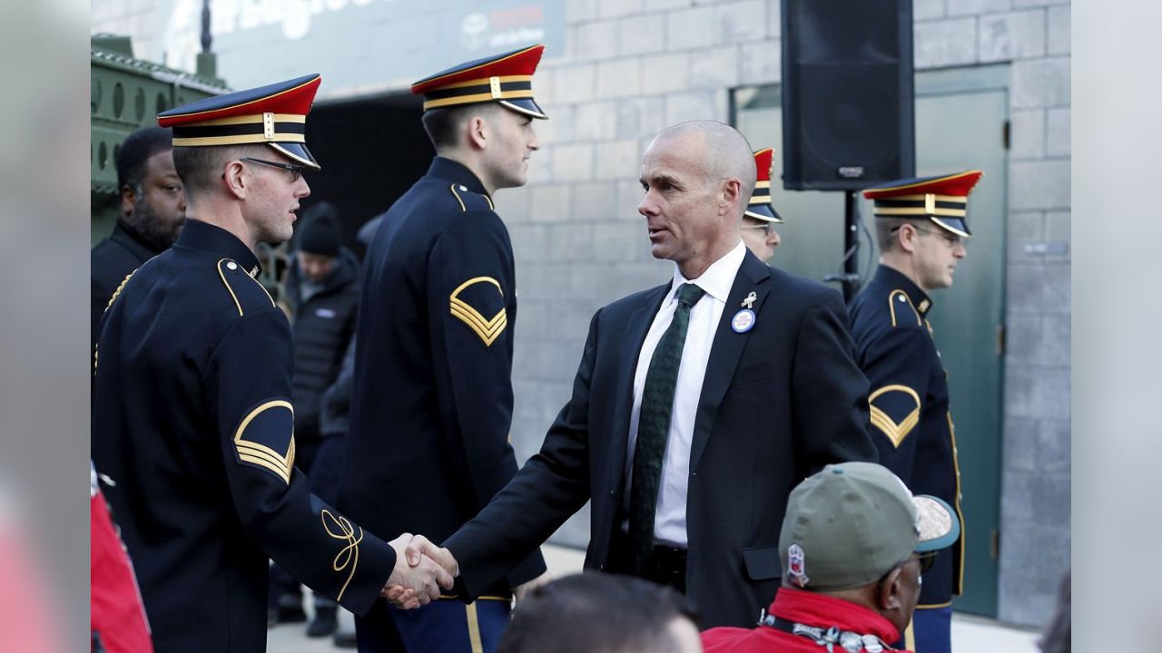 Brian Dawkins Philadelphia Eagles military salute to service