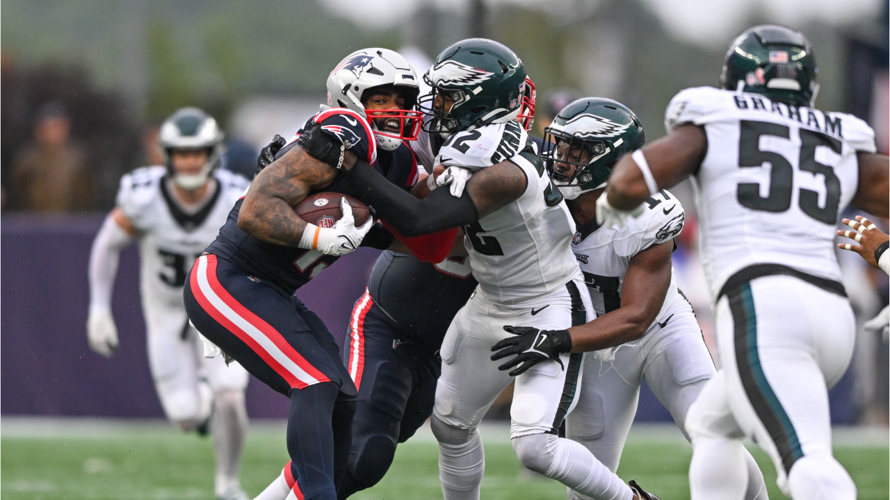 Philadelphia Eagles' Josiah Scott (33) runs during the first half of an NFL  football game against the Philadelphia Eagles, Sunday, Nov. 27, 2022, in  Philadelphia. (AP Photo/Matt Slocum Stock Photo - Alamy