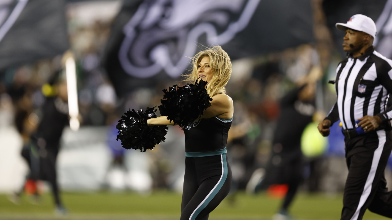 PHILADELPHIA, PA - NOVEMBER 27: General view of Philadelphia Eagles  cheerleaders during the National Football League game between the Green Bay  Packers and Philadelphia Eagles on November 27, 2022 at Lincoln Financial