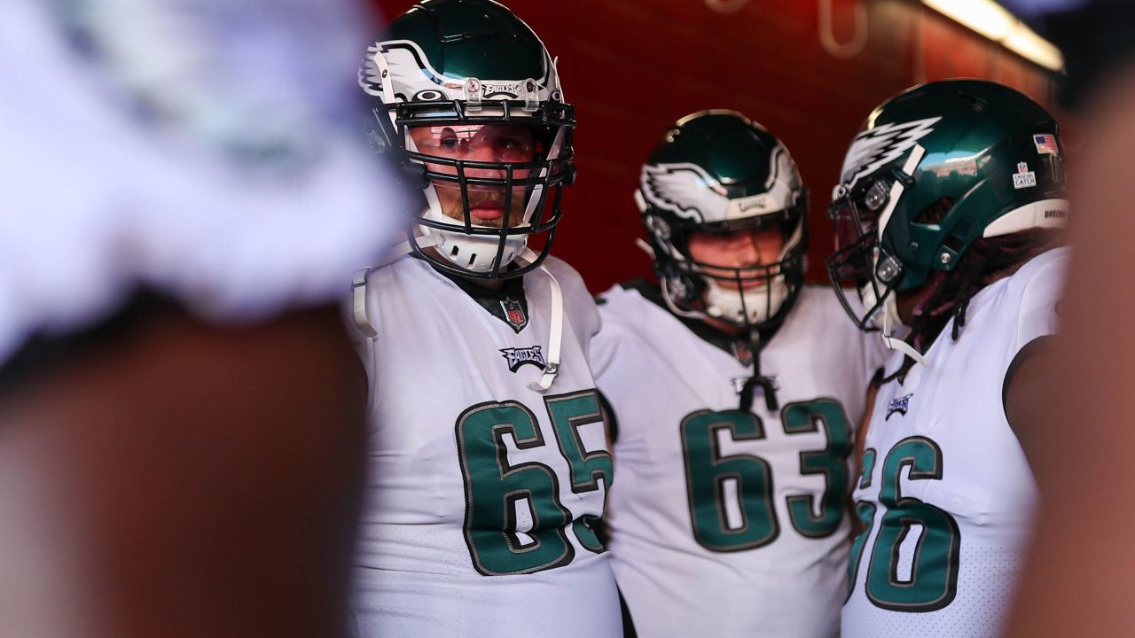 Eagles injury updates: RT Lane Johnson (shoulder), CB Cre'Von LeBlanc  (ankle) out at Browns 