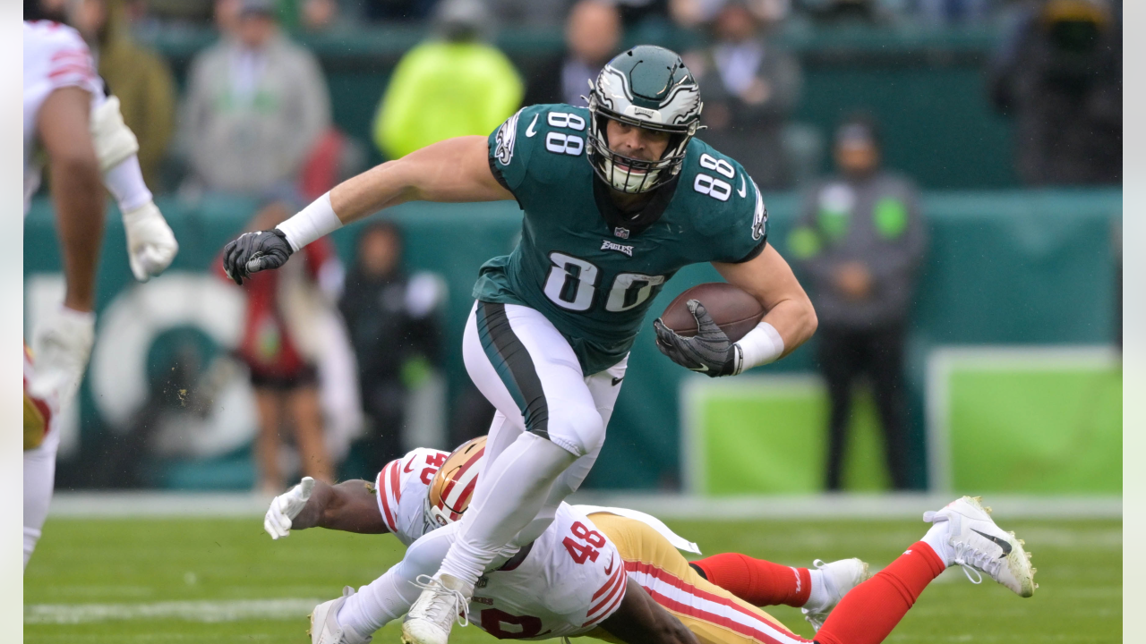 San Francisco 49ers running back Christian McCaffrey (23) in action during  the NFC Championship NFL football game against the Philadelphia Eagles,  Sunday, Jan. 29, 2023, in Philadelphia. (AP Photo/Chris Szagola Stock Photo  - Alamy