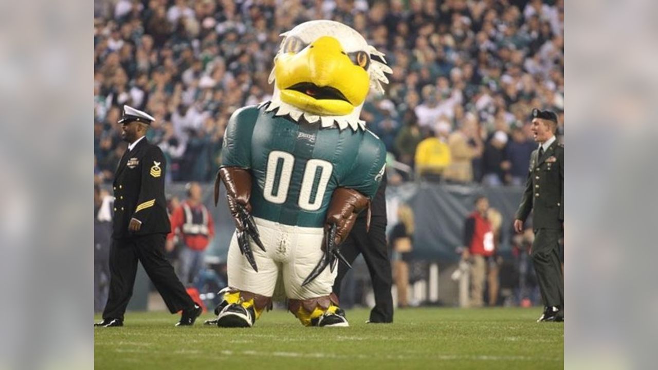 Air Swoop (Philadelphia Eagles), SportsMascots Wikia