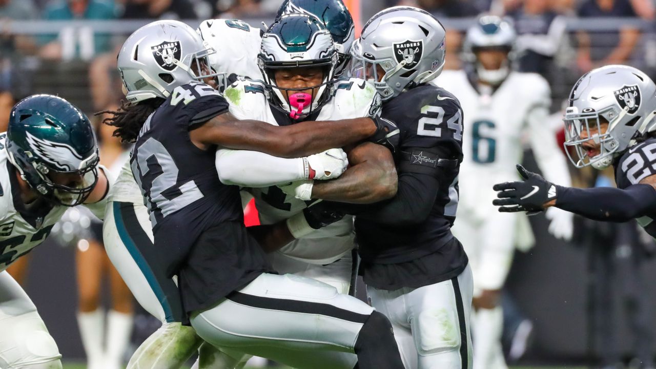 Philly stumbles in 33-22 loss to the Raiders