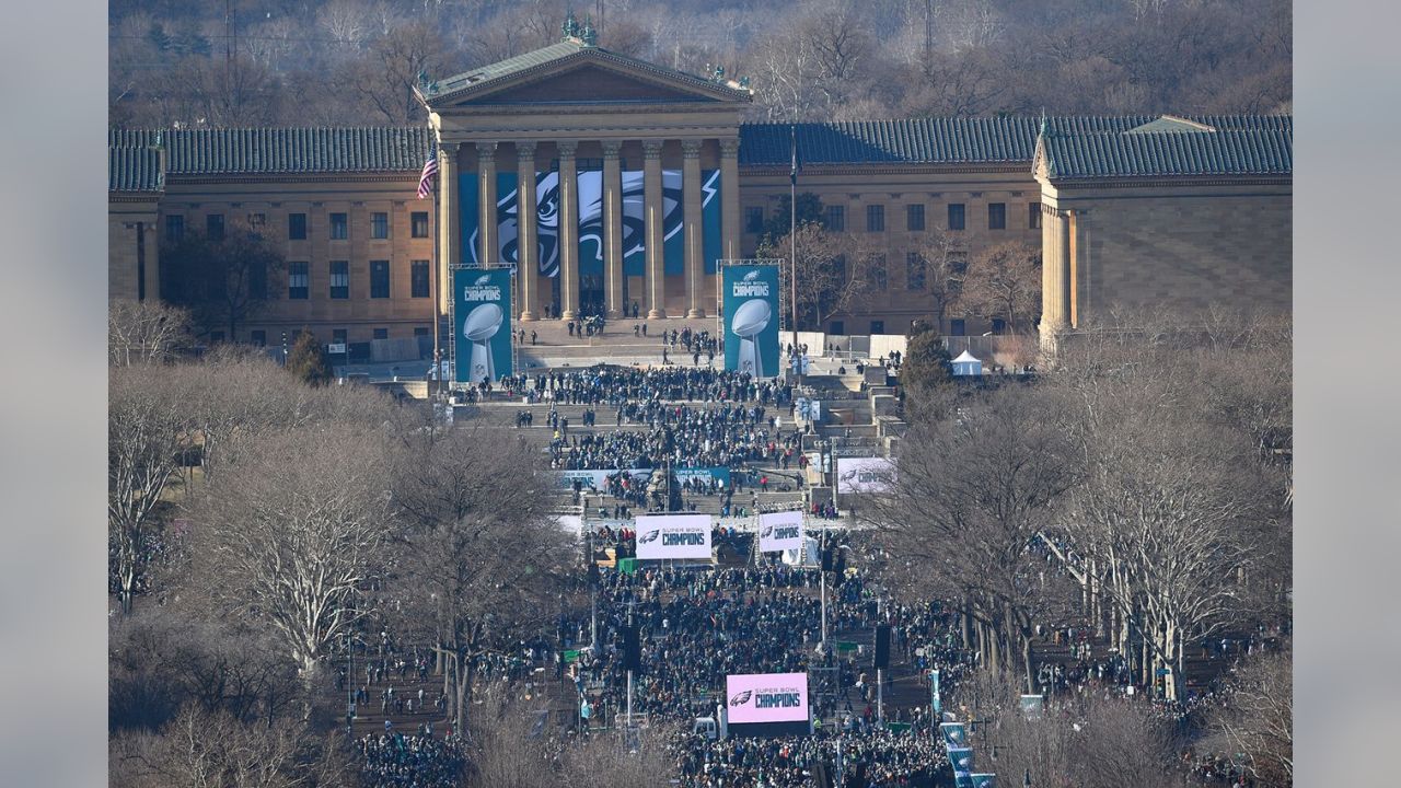 Just look at this 360° aerial shot of the Eagles parade 