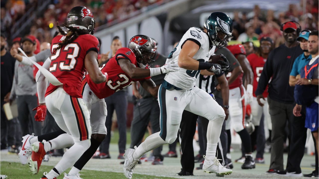 Philadelphia Eagles face Tampa Bay on Monday Night football: Photos