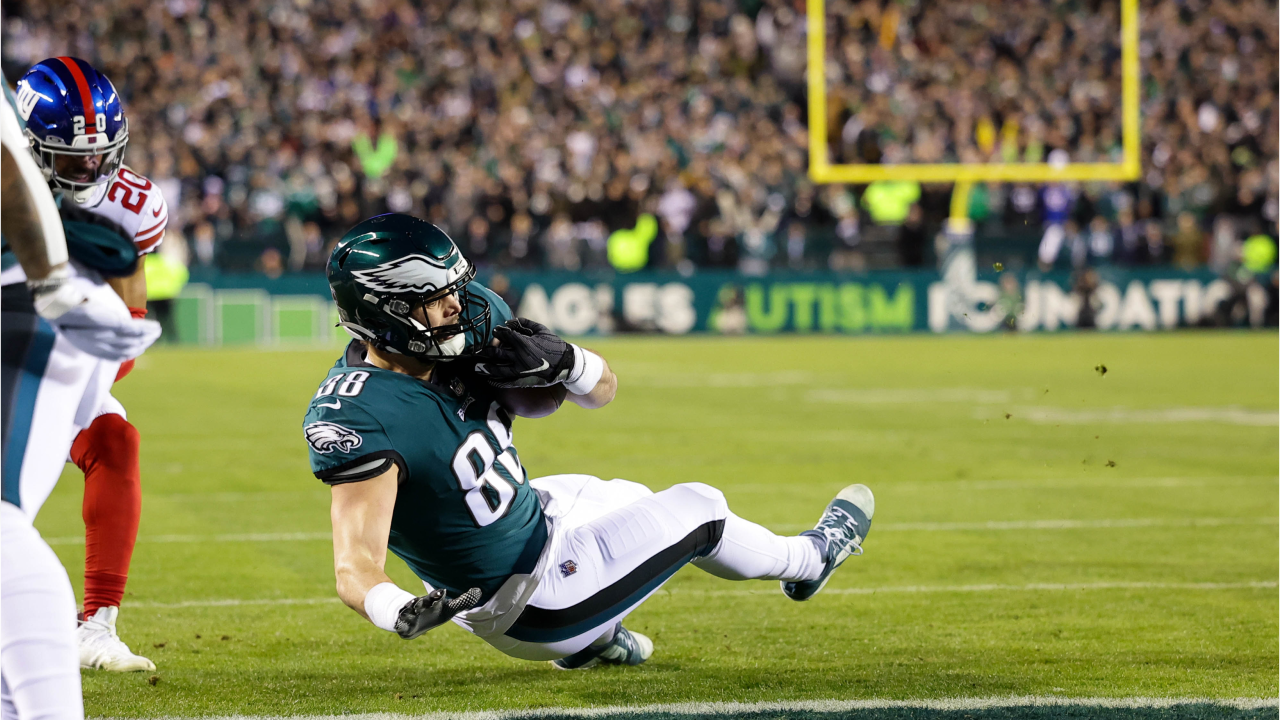 Eagles Dominating Giants, 28-0 at the Half - Sports Illustrated