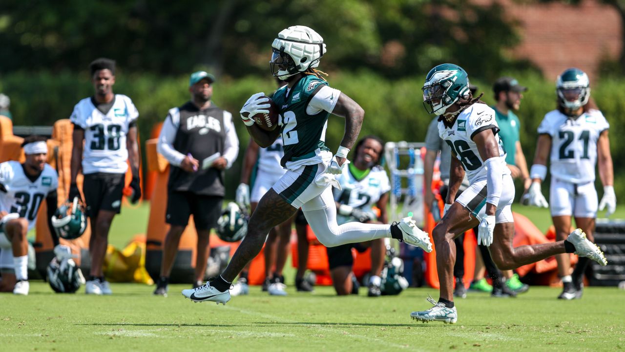 Philadelphia Eagles' Haason Reddick takes the field during practice at NFL  football training camp, Sunday, Aug. 7, 2022, in Philadelphia. (AP  Photo/Chris Szagola Stock Photo - Alamy