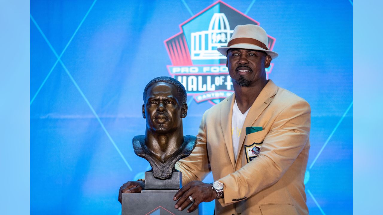 Just with 5 minutes FaceTime, legend Brian Dawkins makes Philadelphia Eagles ‘explode’ with praise for Jalen Hurts: “You will become a new icon of Philadelphia” And Jalen Hurts’s reaction makes Philadelphia Eagles have to take off their hats in admiration.D