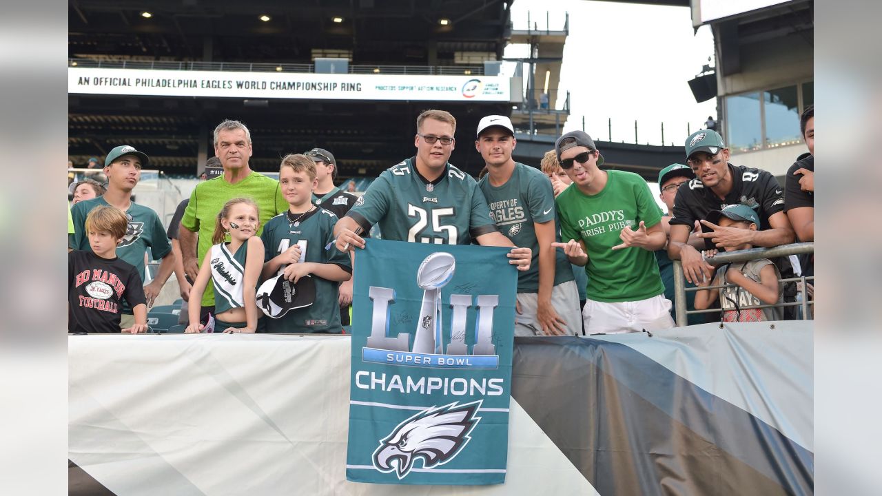 Wendell Smallwood and Josh Adams nearing their end with the Eagles  following preseason finale