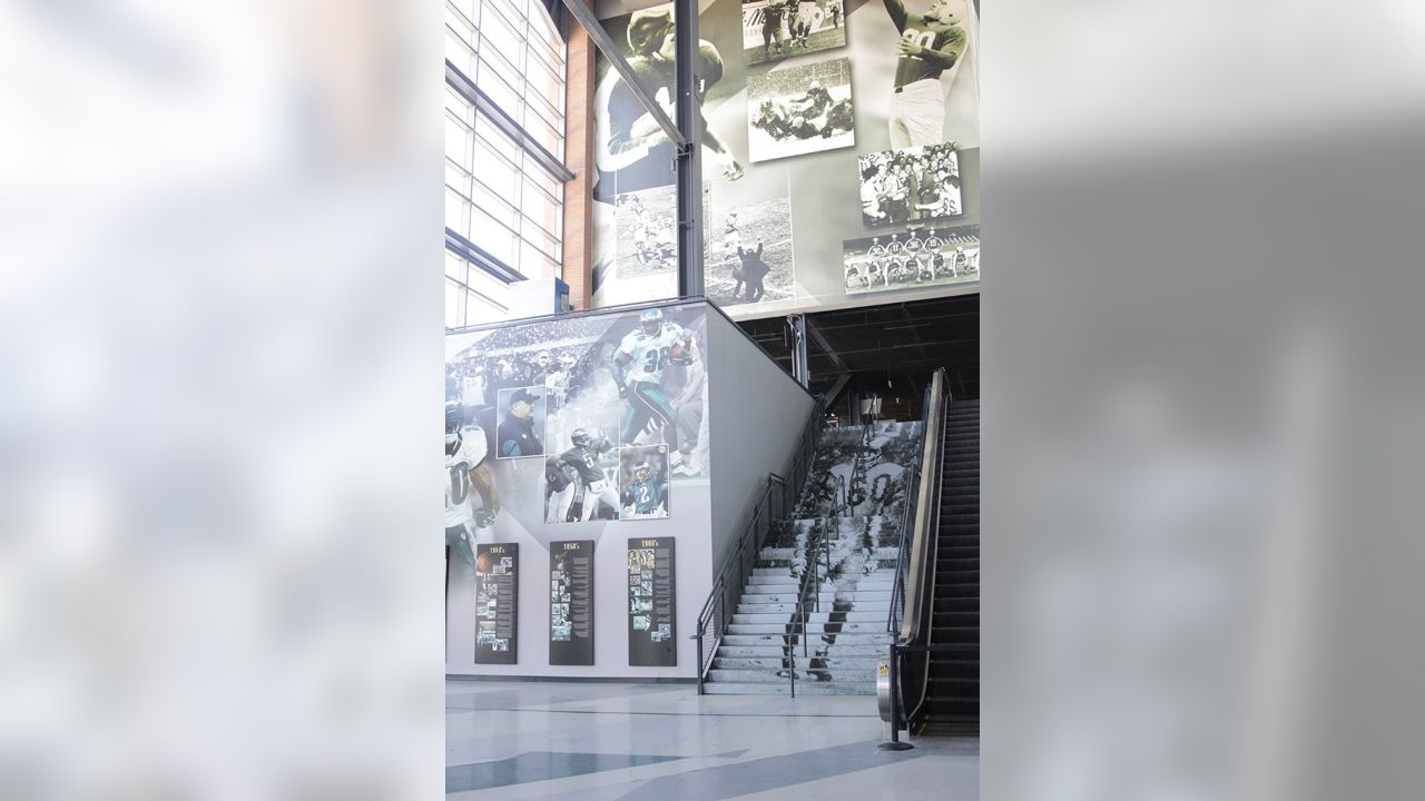 Philadelphia Eagles: Lincoln Financial Field Endzone View Mural - Offi –  Fathead