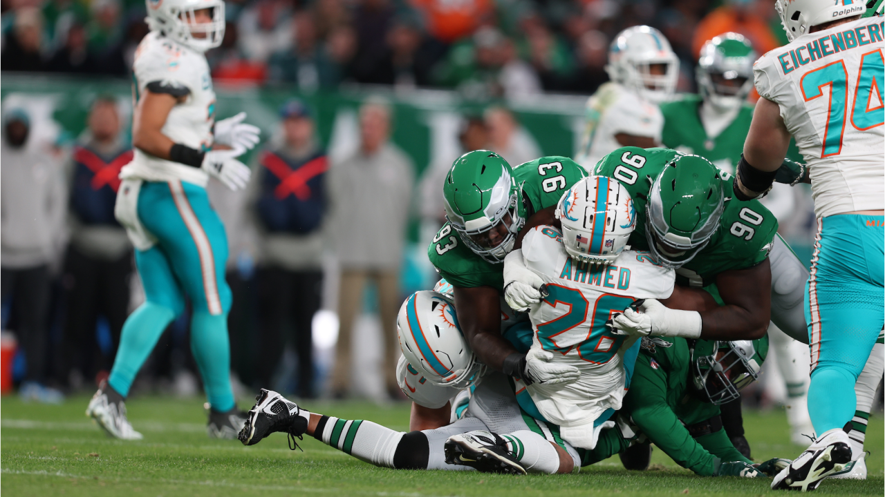 Dolphins vs. Eagles, Arrival Photo Gallery