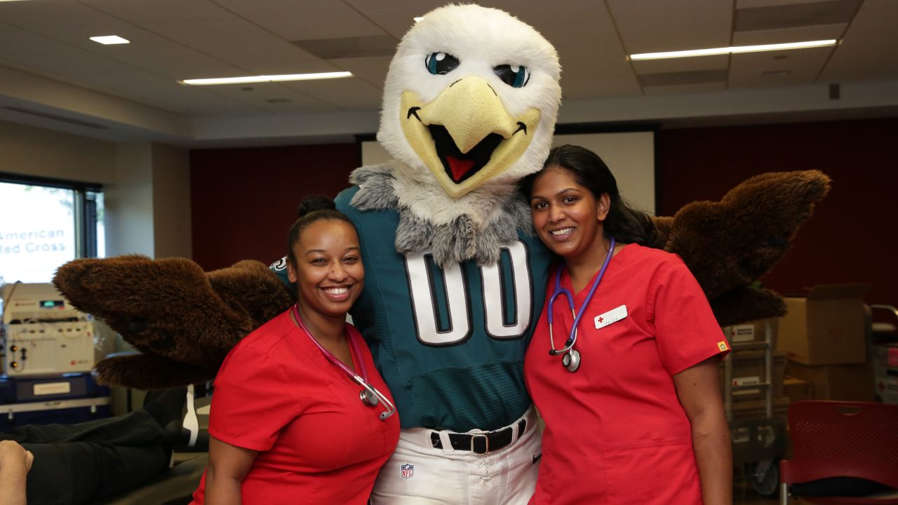 Titans, American Red Cross Partner on Playoff Week Blood Drive