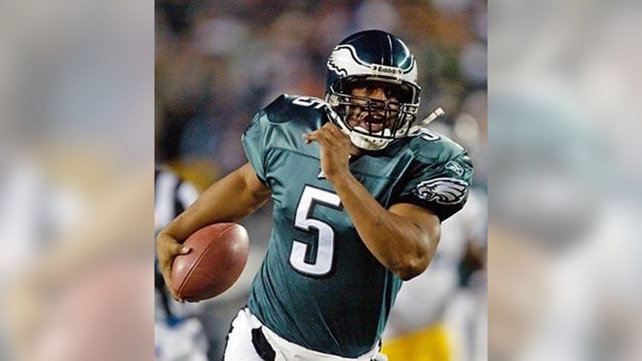 Philadelphia Eagles quarter back Donovan McNabb jokes during