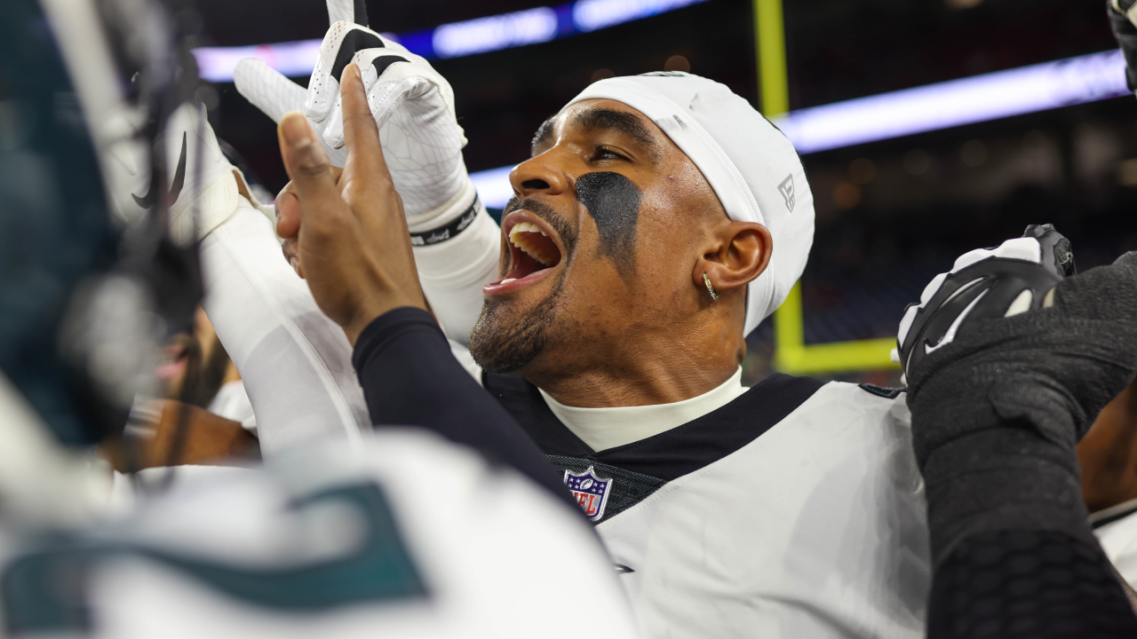 Philadelphia Eagles beat Houston Texans 29-17 to record their best start to  NFL season - BBC Sport