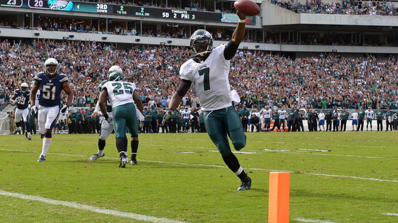 Eagles fans flock to Pro Shop for release of Kelly Green jerseys