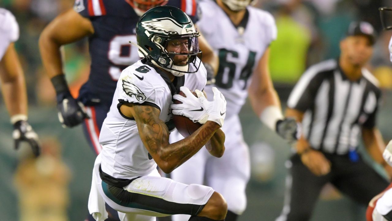 DeVonta Smith of the Philadelphia Eagles runs through the tunnel News  Photo - Getty Images