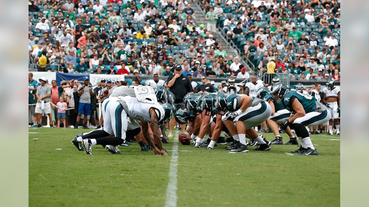 Can't-Miss Play: Philadelphia Eagles kicker Jake Elliott nails a  career-long 61-yard field goal as the halftime buzzer sounds